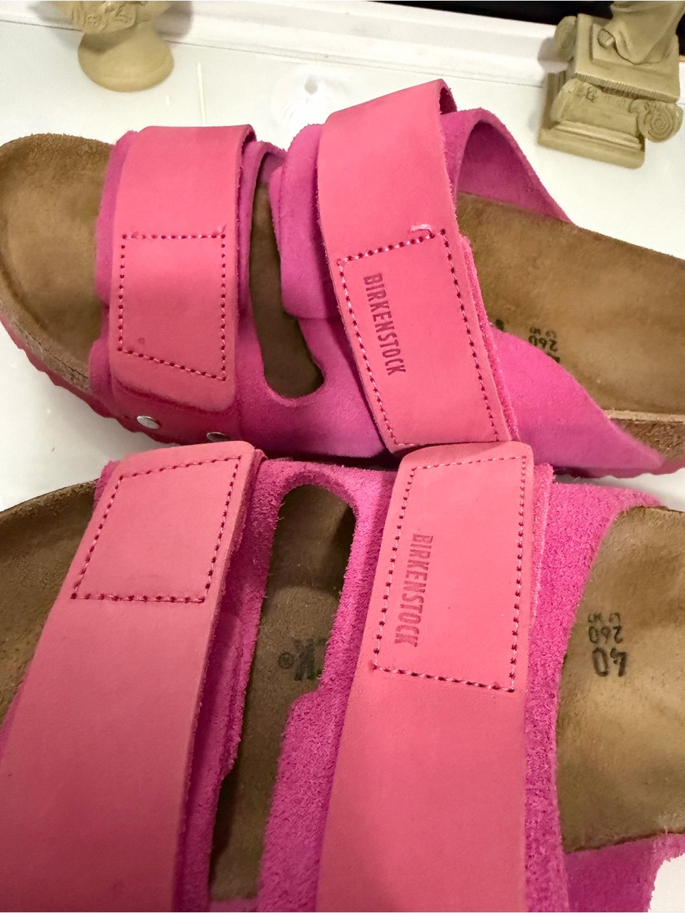 Authentic Birkenstock Pink Suede Triple-Strap Sandals. Size 40.us 9. - Picture 6 of 9